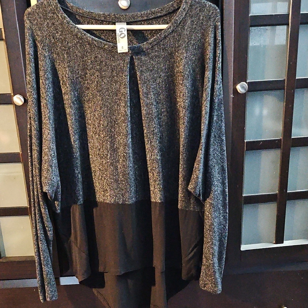 Go Couture Charcoal and Black Knit Top